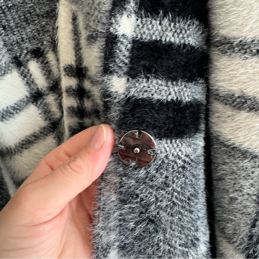 Plaid Long Coat in Black and White - Picture 6 of 10